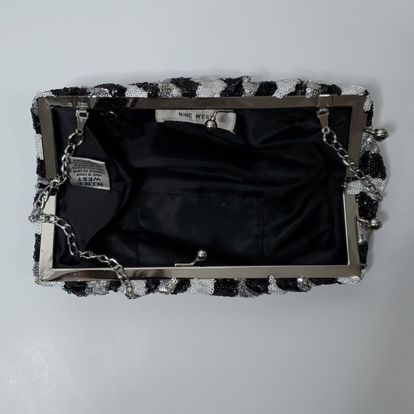 NINE WEST | Evening Clutch - Picture 4 of 7
